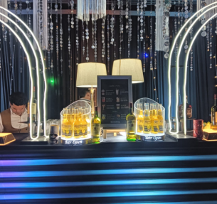 Deli Cocktail Service Setting Up a Stylish Bar for Your Event