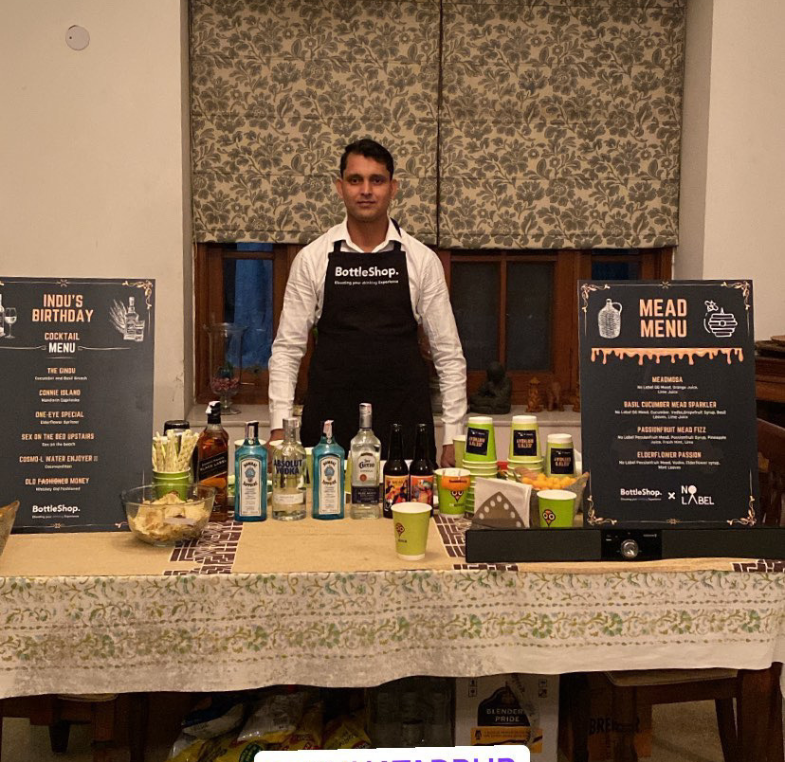 Deli Cocktail Service: Custom Cocktail Menus Designed to Match Your Event Theme